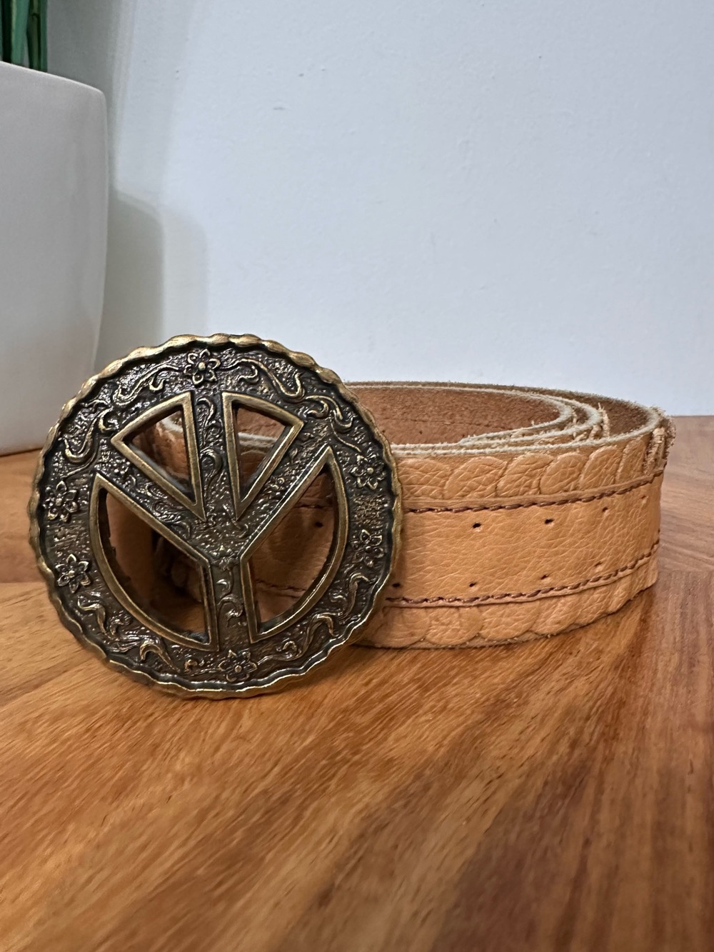 Vintage Y2K Lucky Brand Peace Sign Tan Leather Belt SZ XL Ornate Buckle Boho GUC